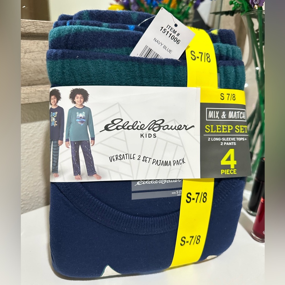 Eddie Bauer Kids Blue and Green Pajama Set